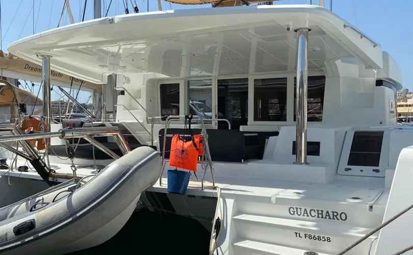 Photo Lagoon 52 Fly (2019)