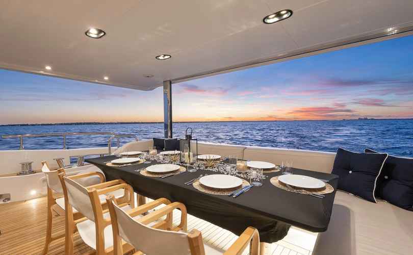 Azimut Grande 27