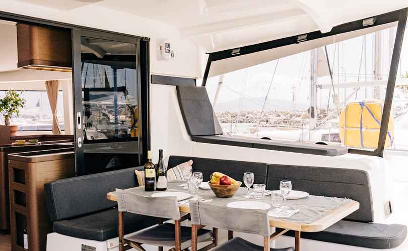 Lagoon 42