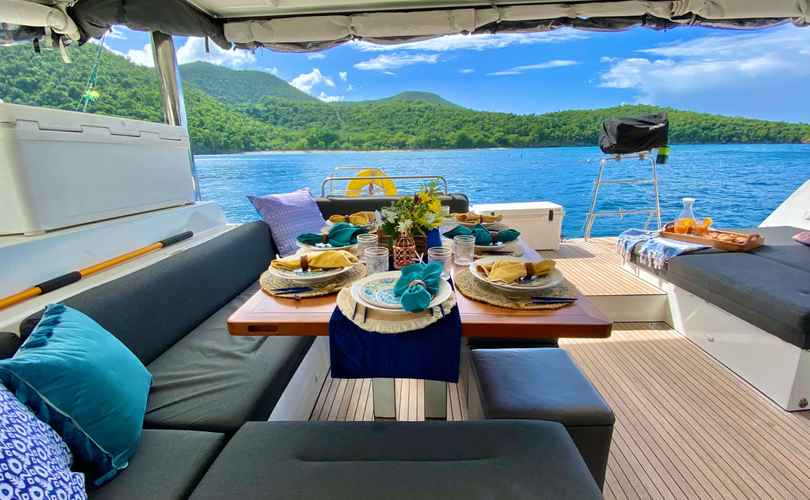 Lagoon 52