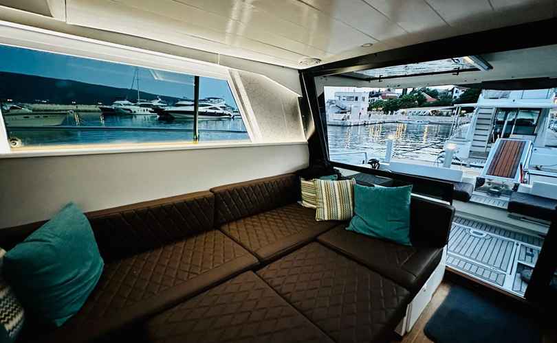 Ferretti 39 fly