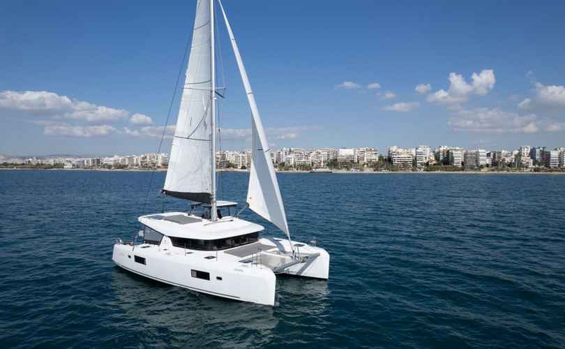 Lagoon 42