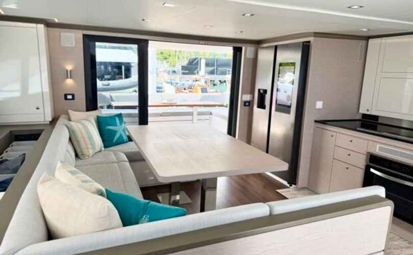 Aventura 50 MY