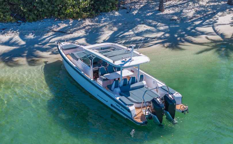 Photo Axopar 37 Sun Top (2025)