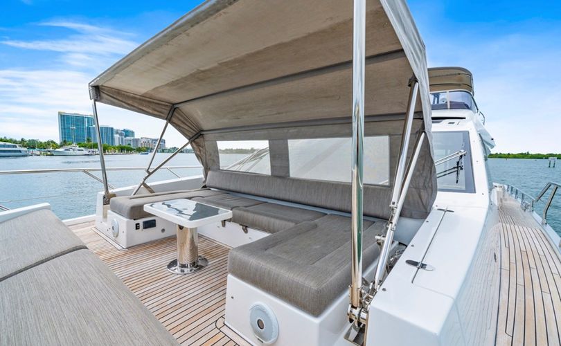 Photo Azimut S7 (2019)