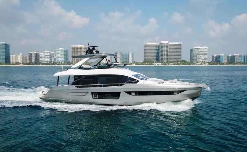 Photo Azimut 68 Fly (2023)