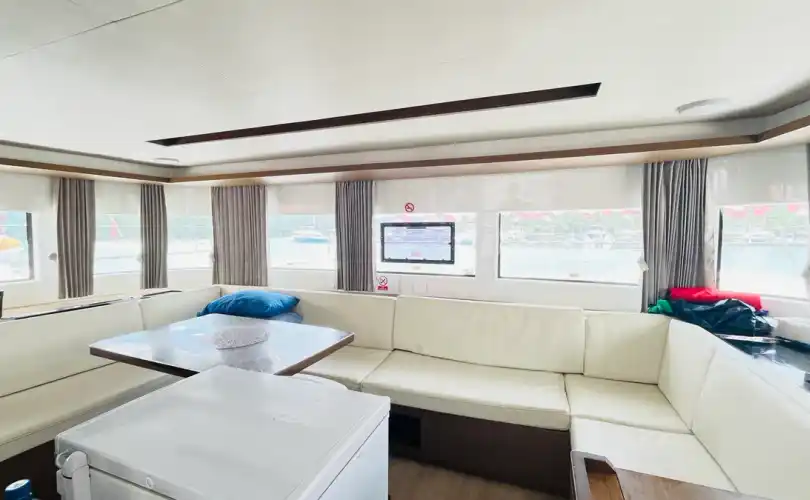 Lagoon 50