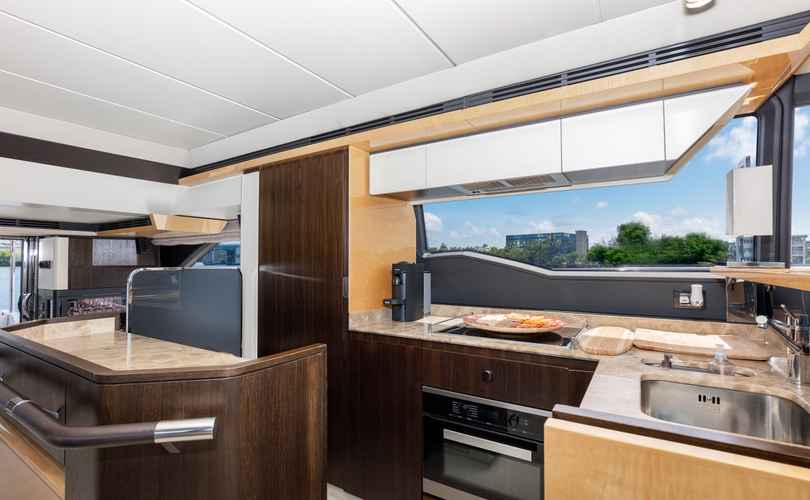 Photo Azimut 66 (2016)