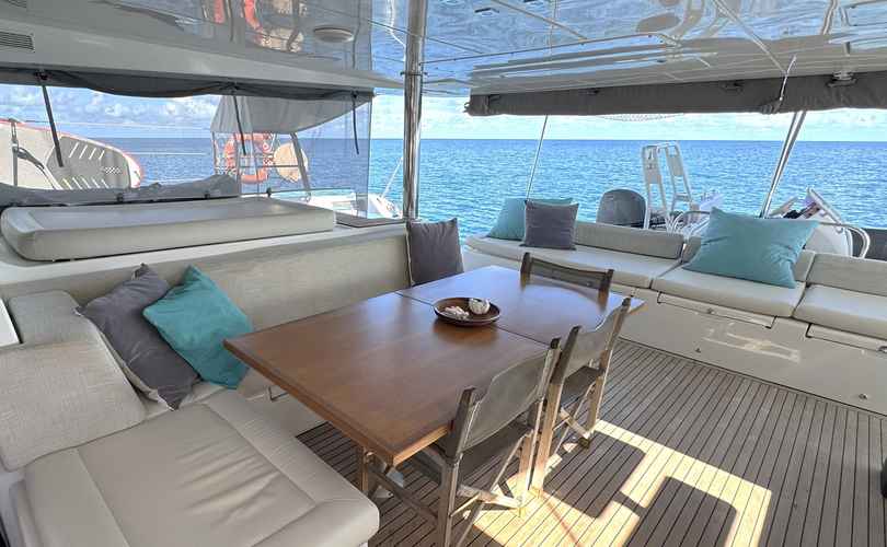 Lagoon 620