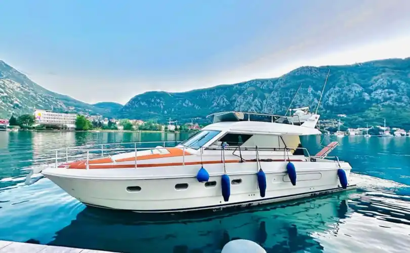 Ferretti 39 fly