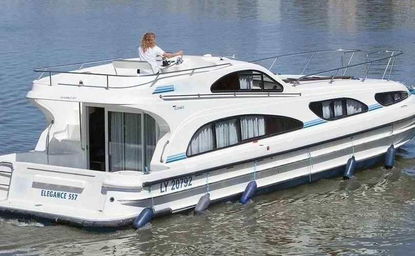 Photo Elegance (2004)