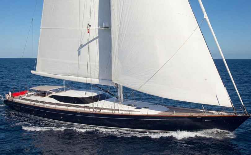 Photo Camper & Nicholsons 121 (1999)