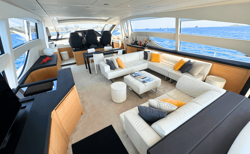 Pershing 80