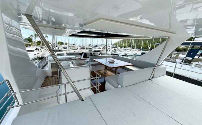 Aventura 50 MY