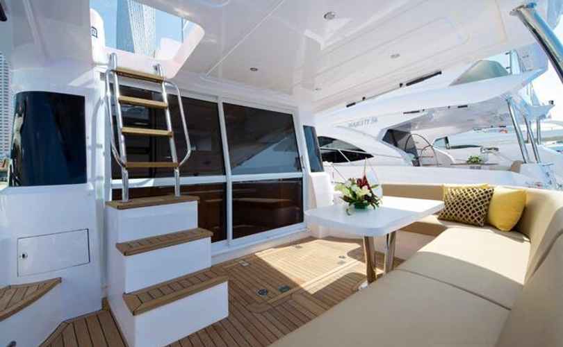 Majesty 48