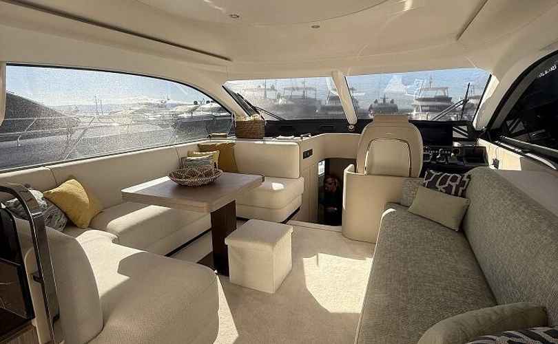 Azimut 53 Fly