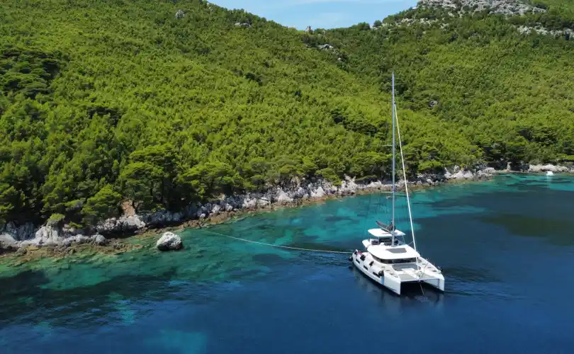 Lagoon 55