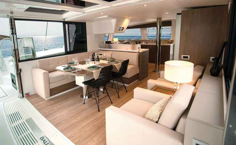 Photo Bali 4.4 (2025)