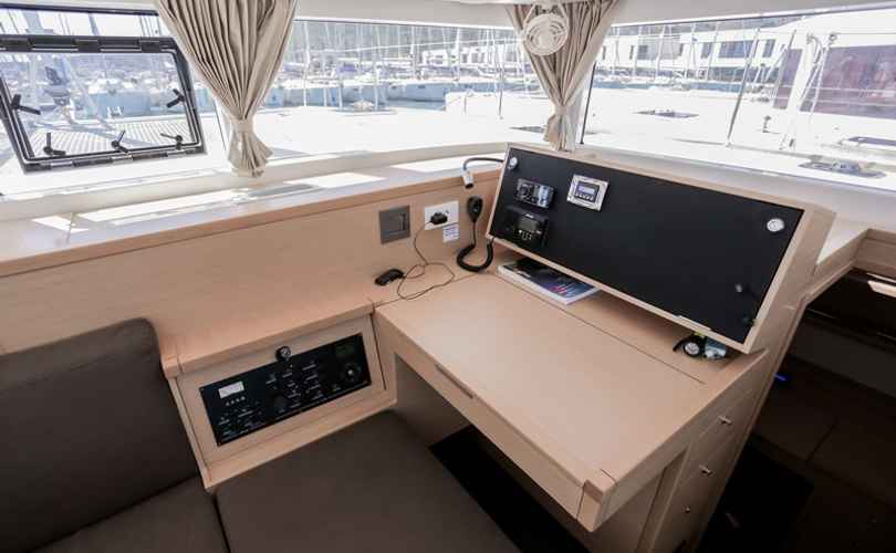 Lagoon 40