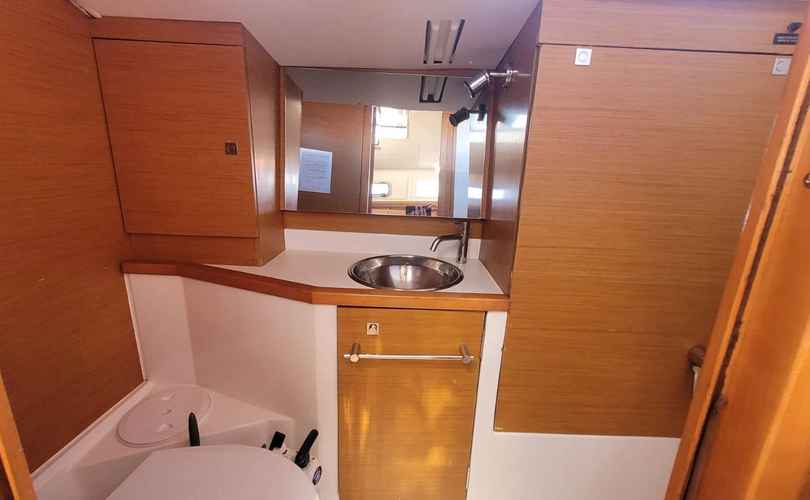 Photo Sun Odyssey 379 (2012)