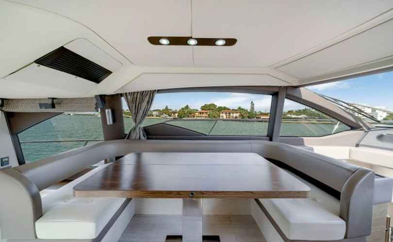 Photo Azimut 50 (2017)