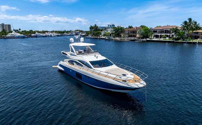 Photo Azimut 64 Fly (2013)