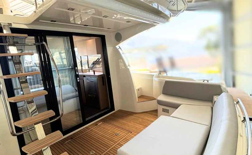Photo Prestige 420 Fly