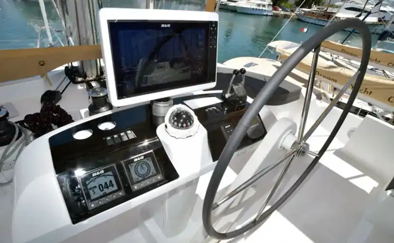 Photo Lagoon 52 Fly (2018)