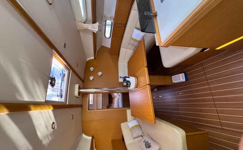 Sun Odyssey 42i
