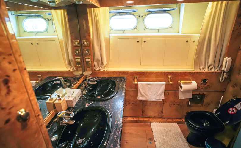 Photo Azimut 135 (2016)