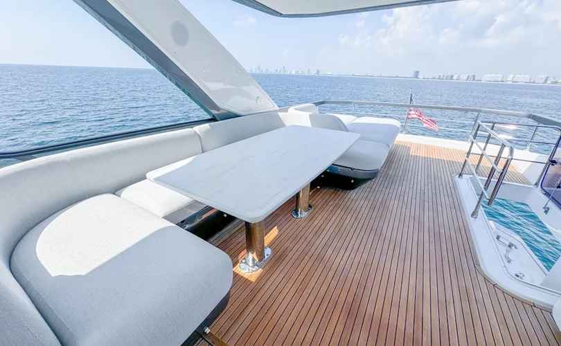 Photo Azimut 68 Fly (2023)