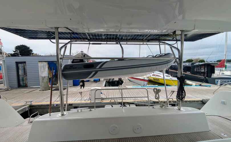 Lagoon 42