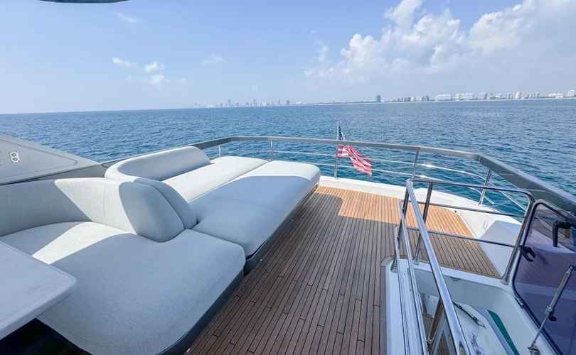 Photo Azimut 68 Fly (2023)