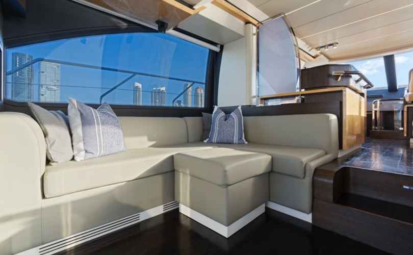 Photo Azimut 70 (2018)