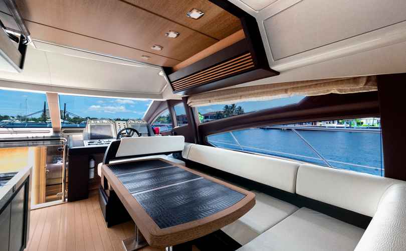 Photo Azimut 64 Fly (2013)