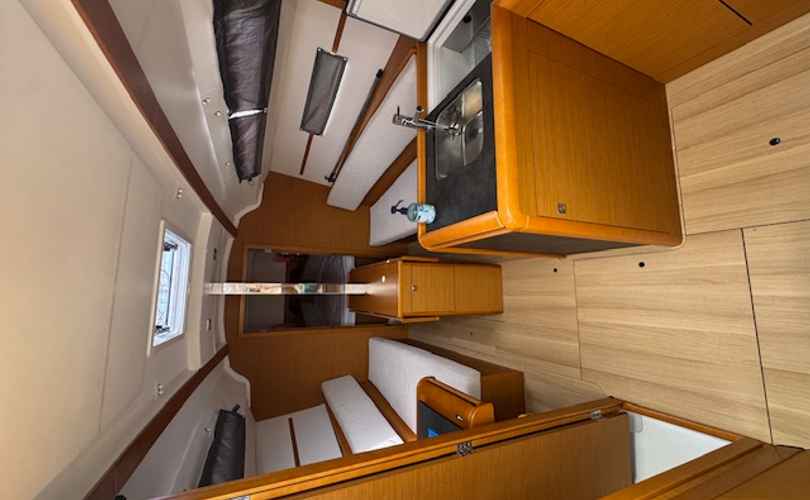 Sun Odyssey 349