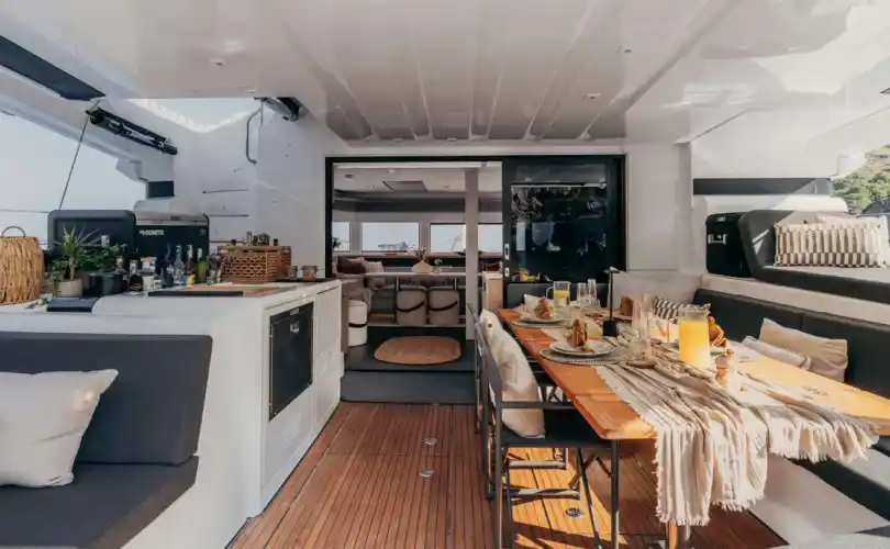 Lagoon 55
