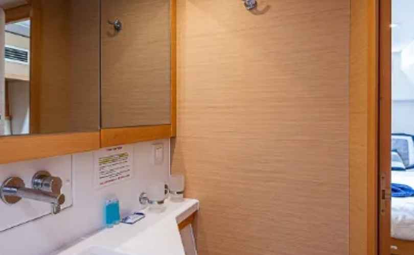 Photo Lagoon 450 F (2018)