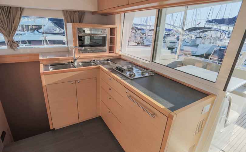 Lagoon 40