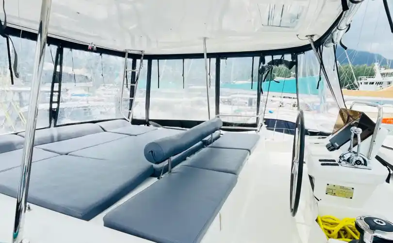 Lagoon 50
