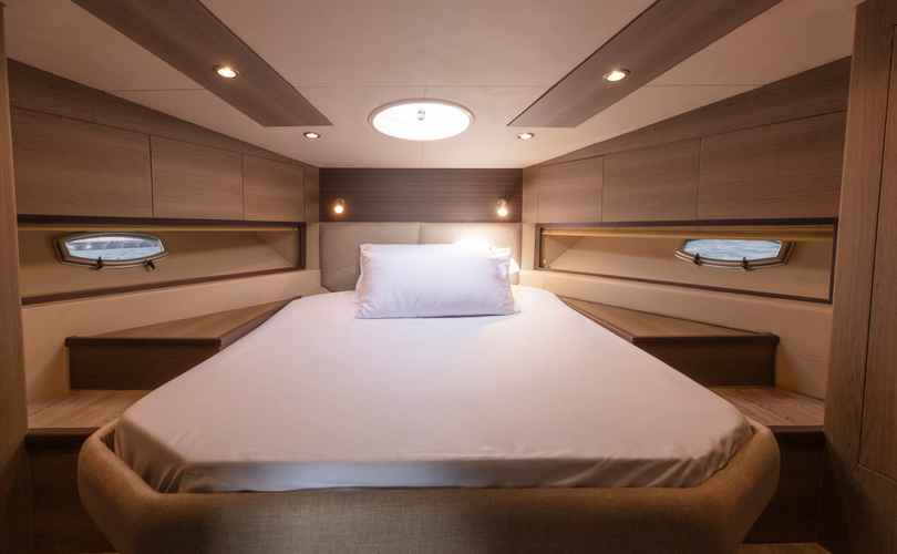 Photo Oryx 46 Fly (2008)