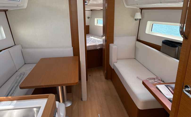Photo Sun Odyssey 380 (2025)
