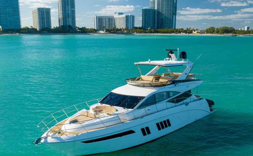 Photo Sea Ray L650 Fly (2016)