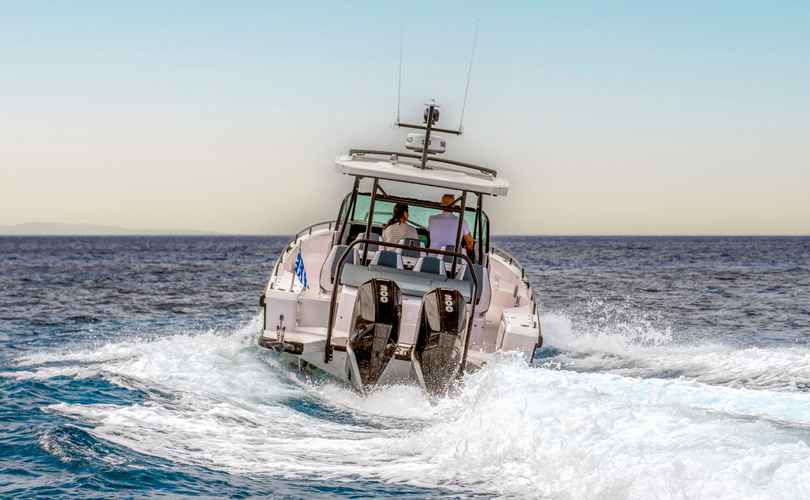 Photo Axopar 37 Sun Top (2023)