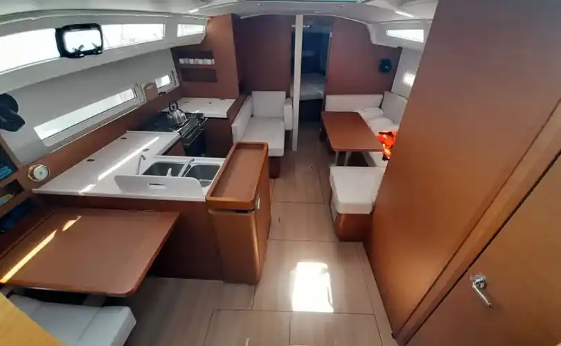 Photo Sun Odyssey 410 (2024)