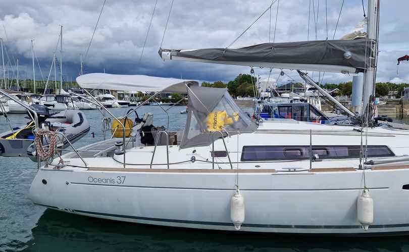 Photo Oceanis 37 (2011)