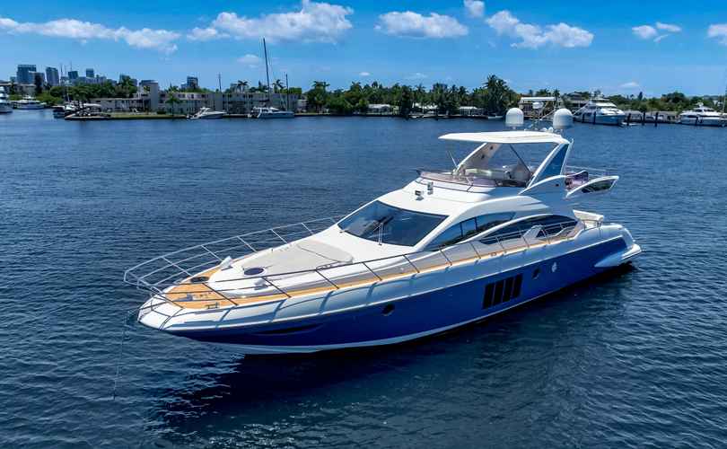 Photo Azimut 64 Fly (2013)