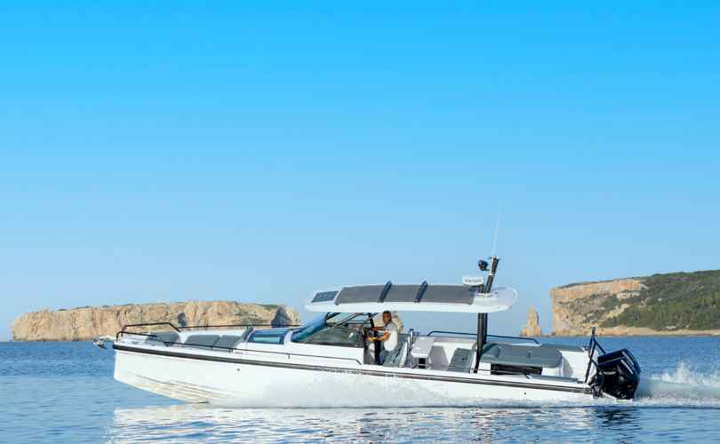 Photo Axopar 37 Sun Top (2023)