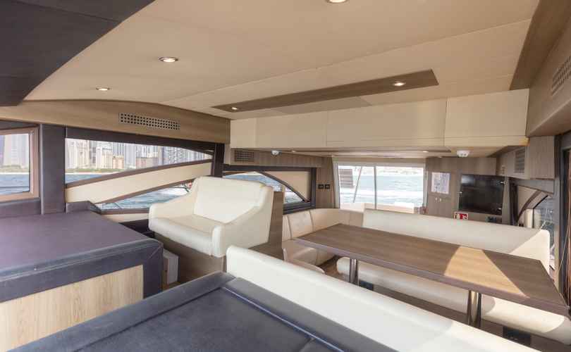 Photo Oryx 46 Fly (2008)