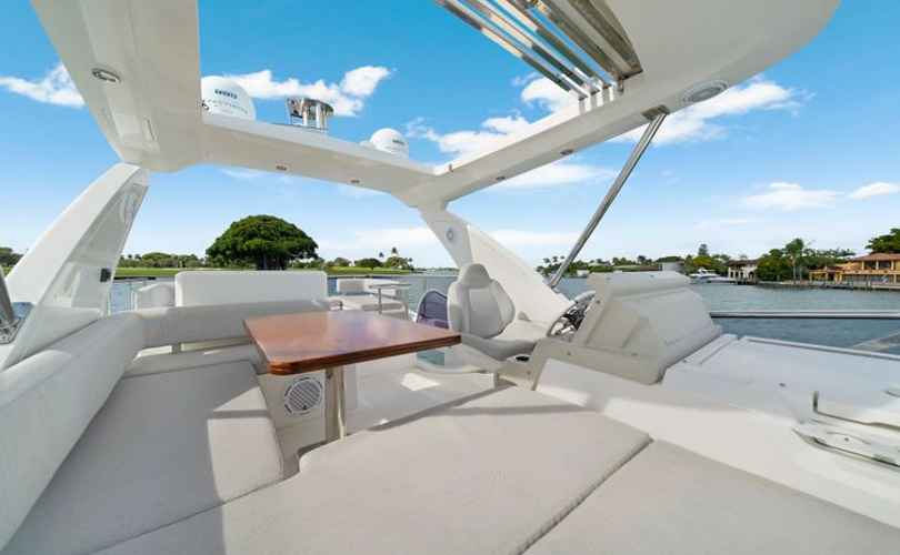 Photo Azimut 50 (2017)